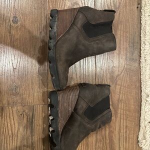 WMNS SOREL Brown Joan of Arctic Chelsea Wedge Bootie, SIZE 9